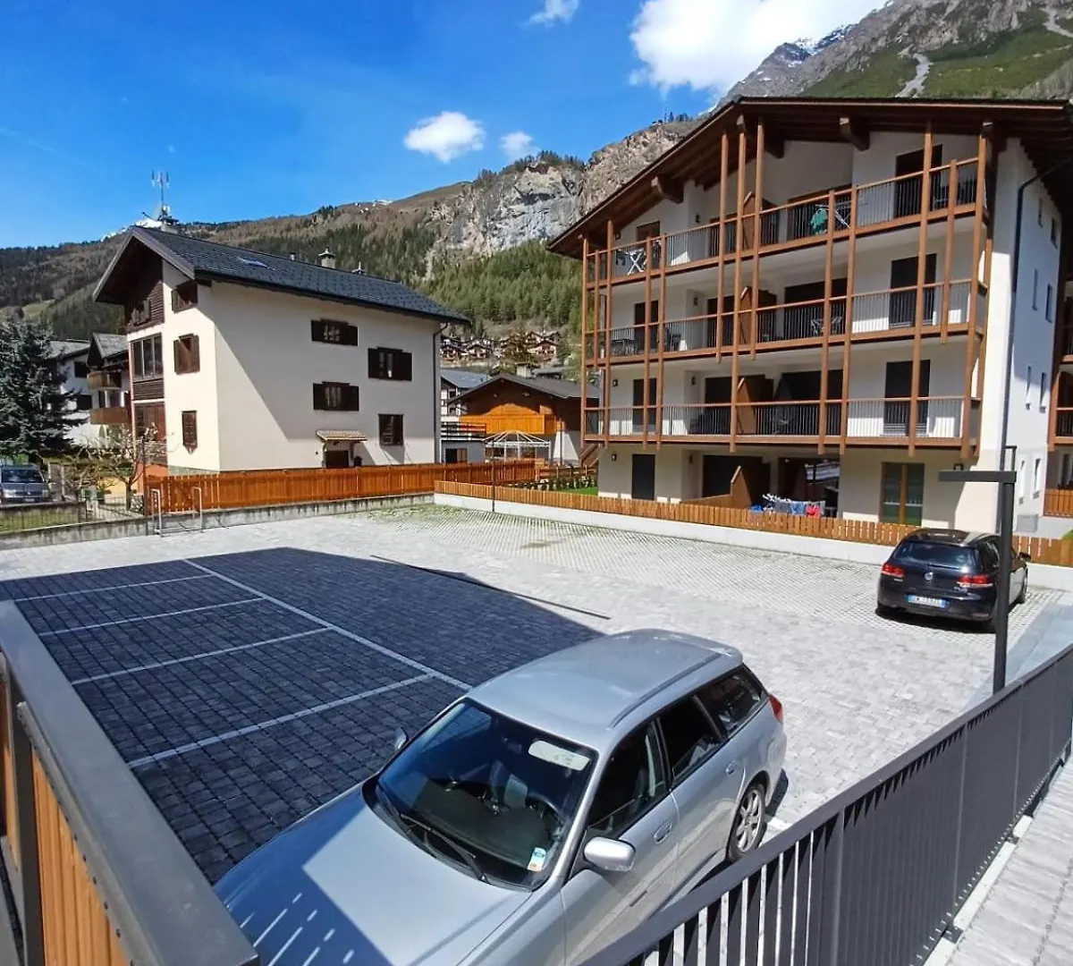 Mountain & Lodge VALDIDENTRO Italy