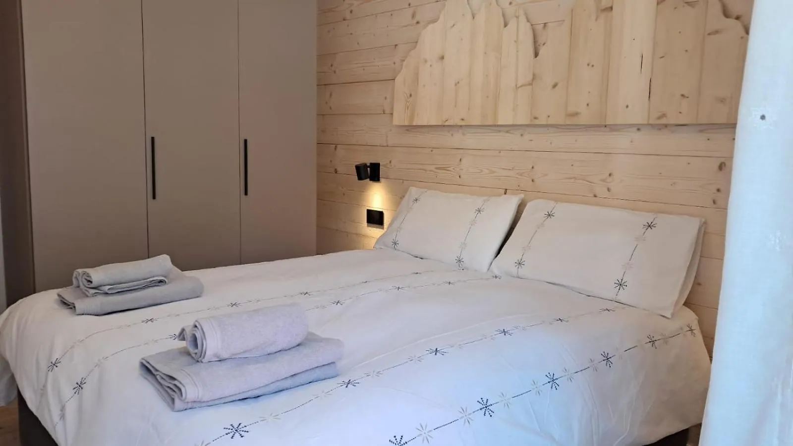 Apartment Mountain & Lodge VALDIDENTRO Italy