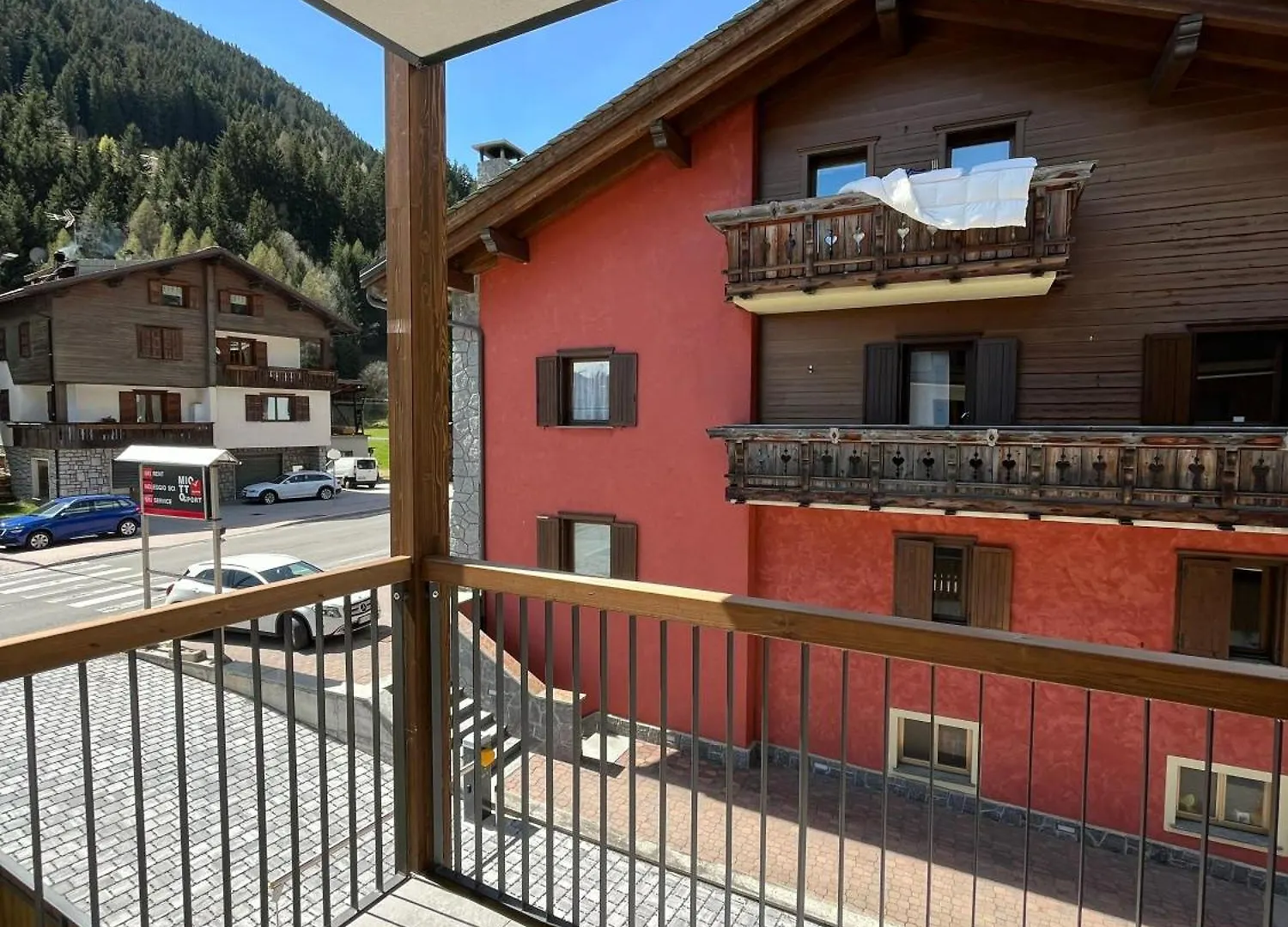 Mountain & Lodge VALDIDENTRO 0*,
